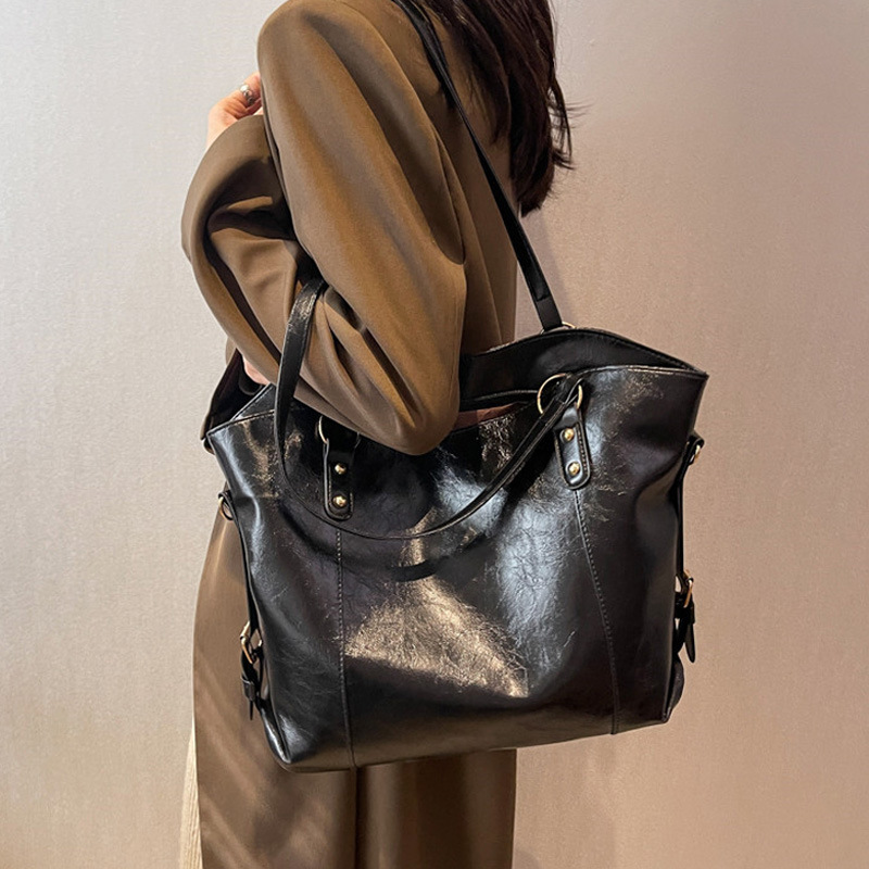 Vintage Women's Shoulder Bag L - Luxury Bags Vintage review and price